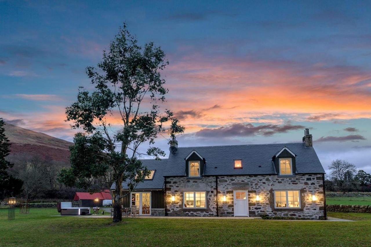 Dalveich Cottage, Hot Tub, 2 Bedroom, Lochearnhead Kültér fotó